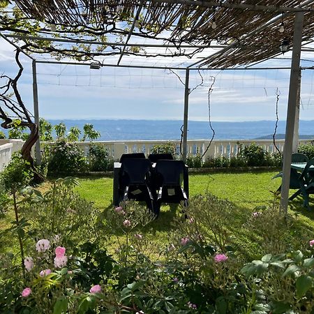 Garden Villa Guni Krujë 외부 사진