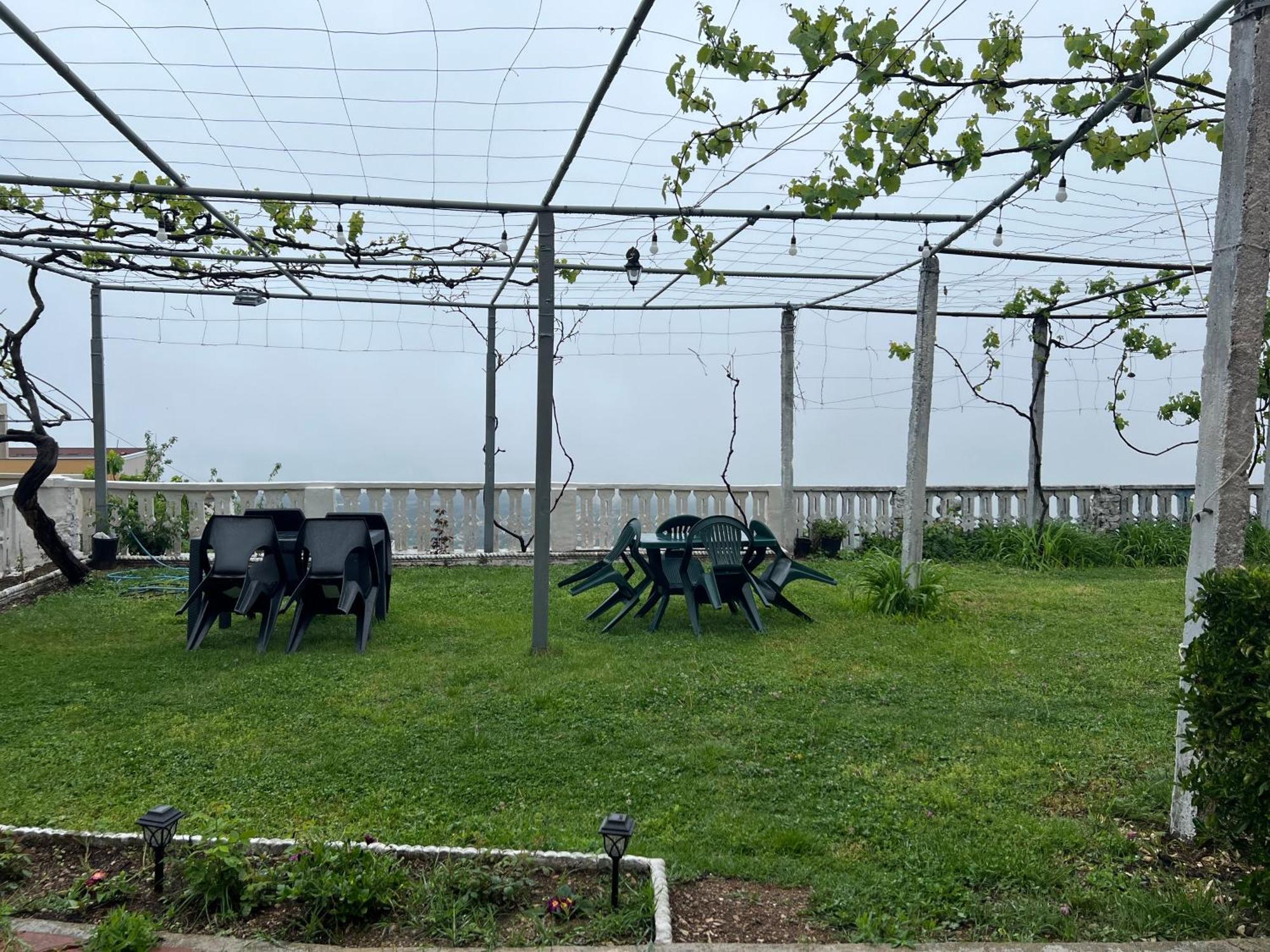 Garden Villa Guni Krujë 외부 사진