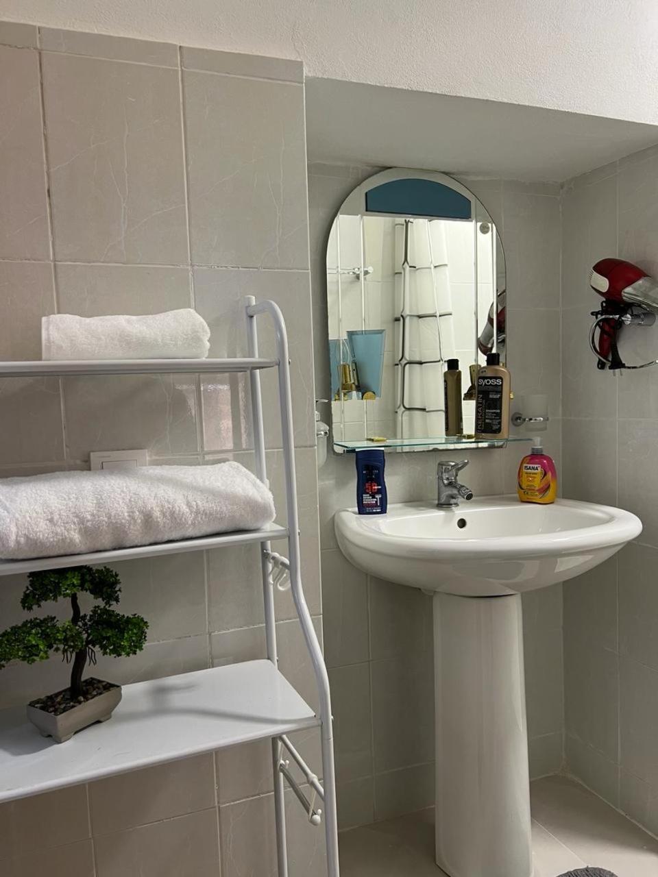 Garden Villa Guni Krujë 외부 사진